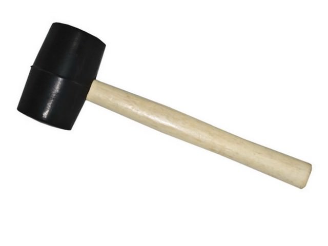 Киянка резиновая 450г/65мм с деревянной ручкой (черная/белая)
